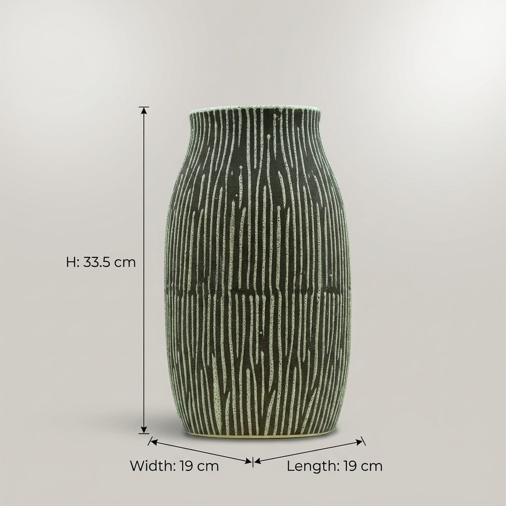 Black Ceramic Flower Vase (cylindrical, small) by Zodiya