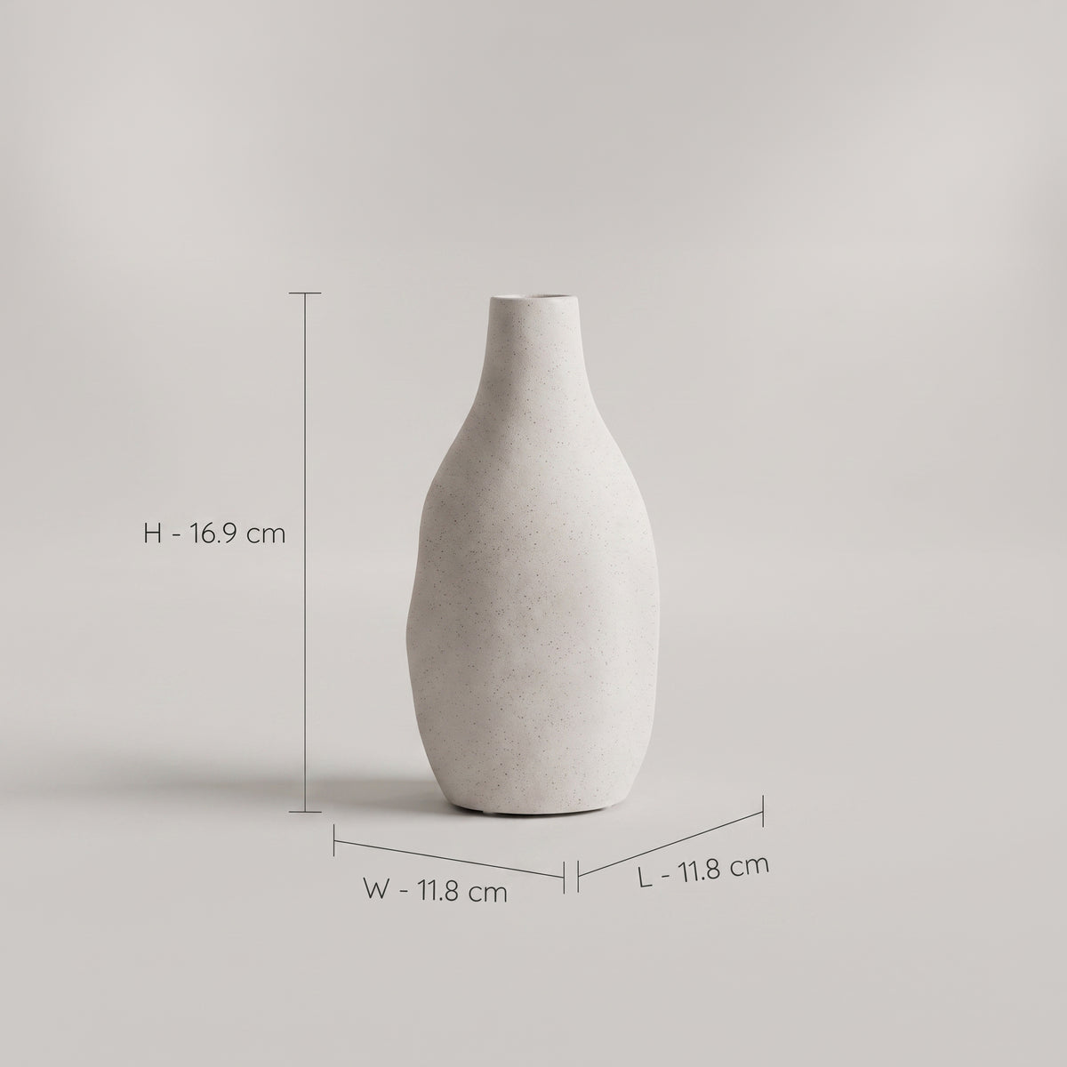 Off White Ceramic Flower Vase (Set of 2) by Zodiya