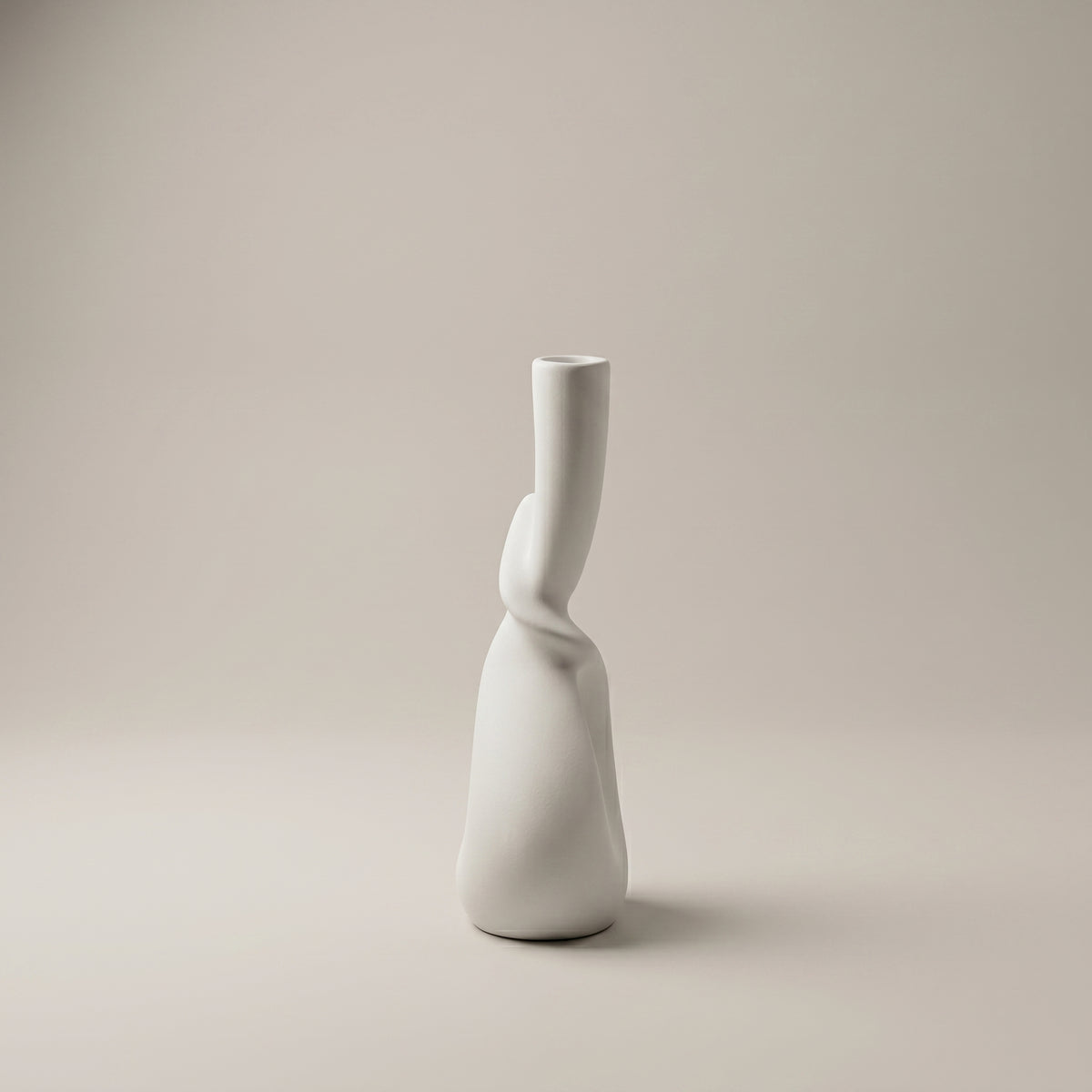 White Knot Ceramic Flower Vase by Zodiya