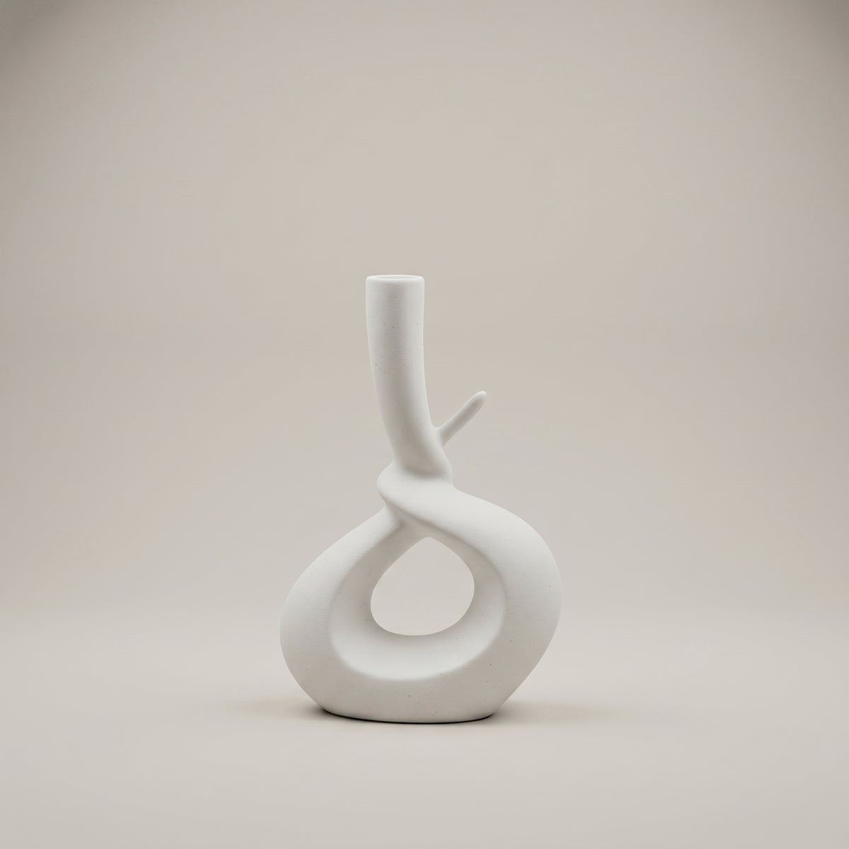 White Knot Ceramic Flower Vase by Zodiya