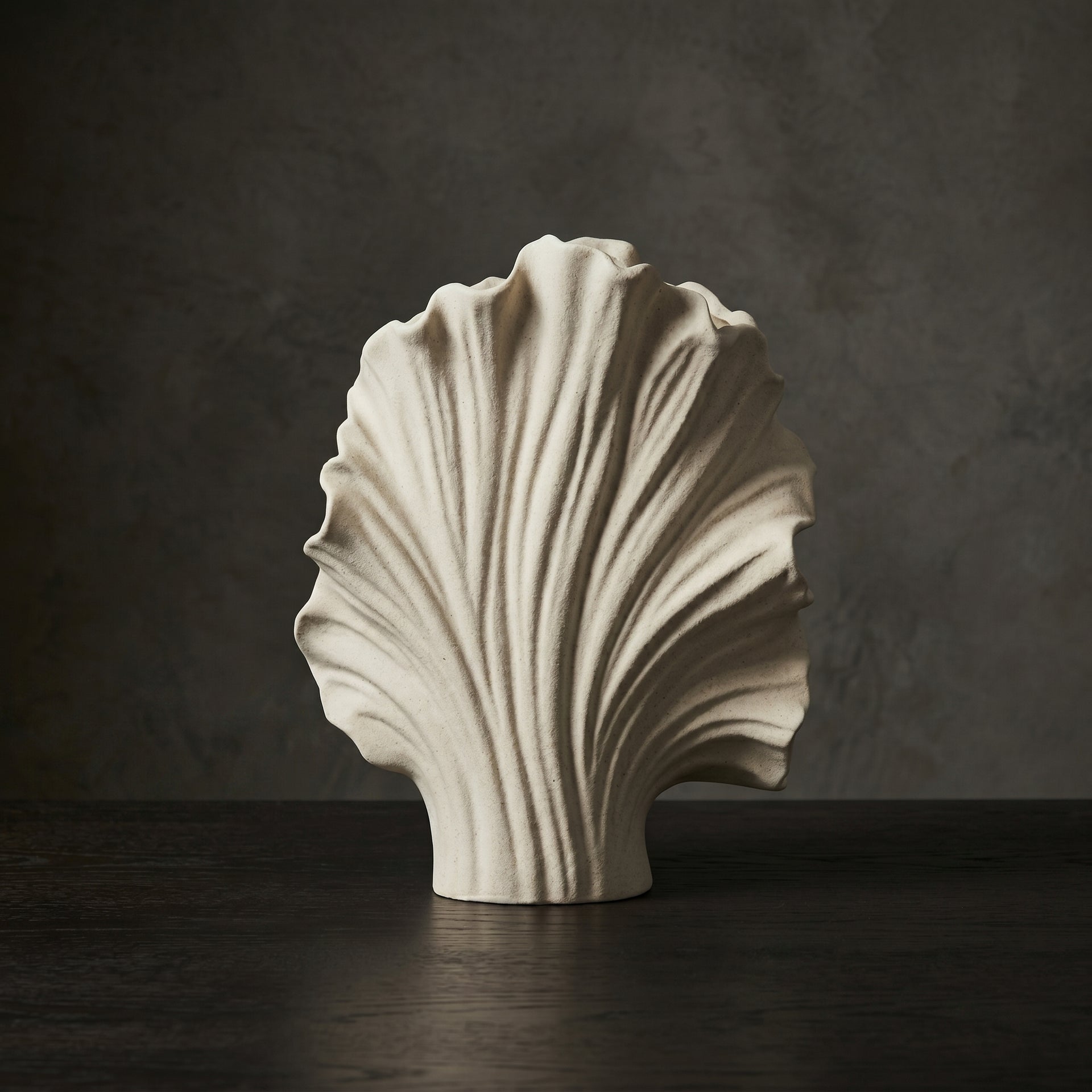 Decorative Shell Shaped Vase by Zodiya