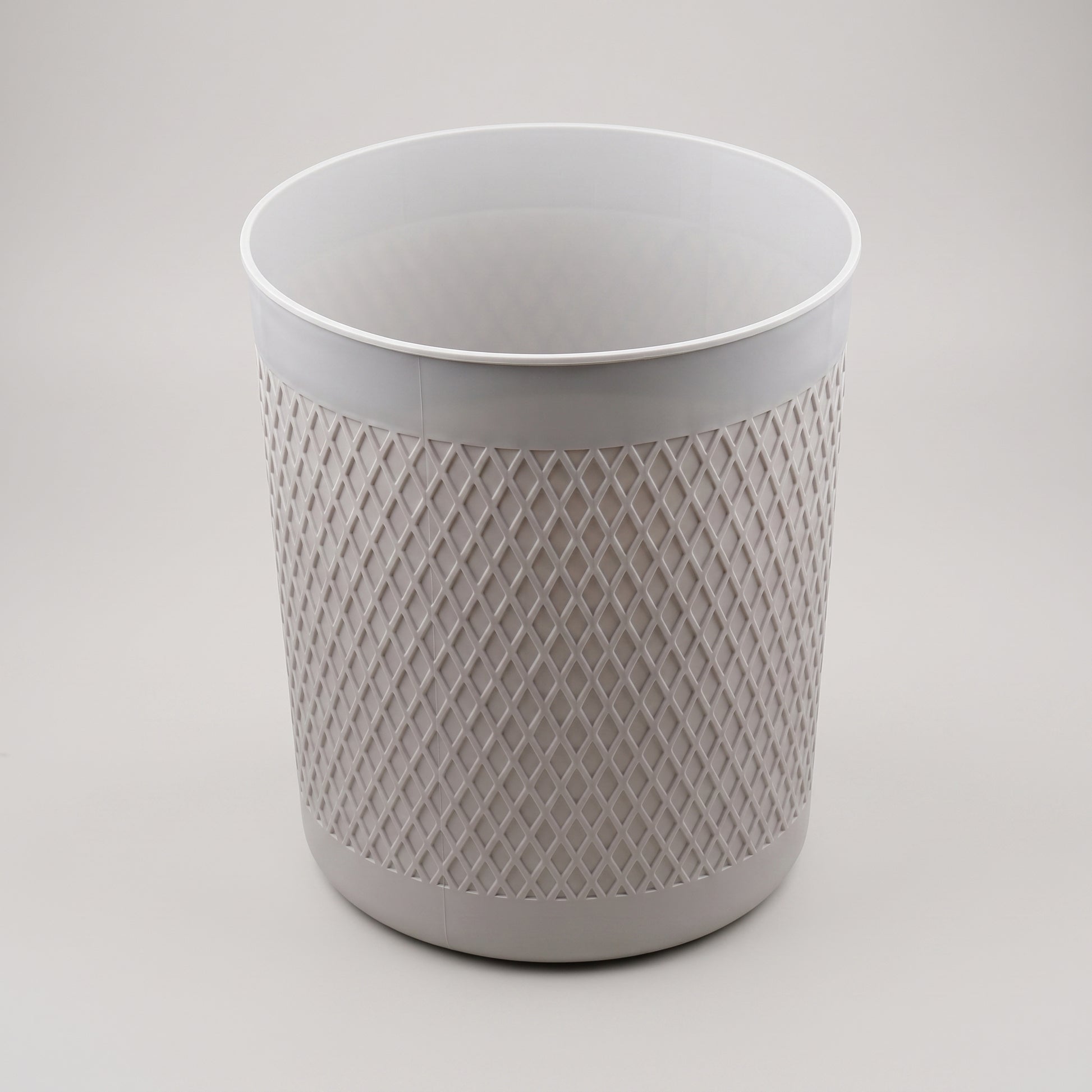 Grey Plastic Dustbin by Zodiya-8
