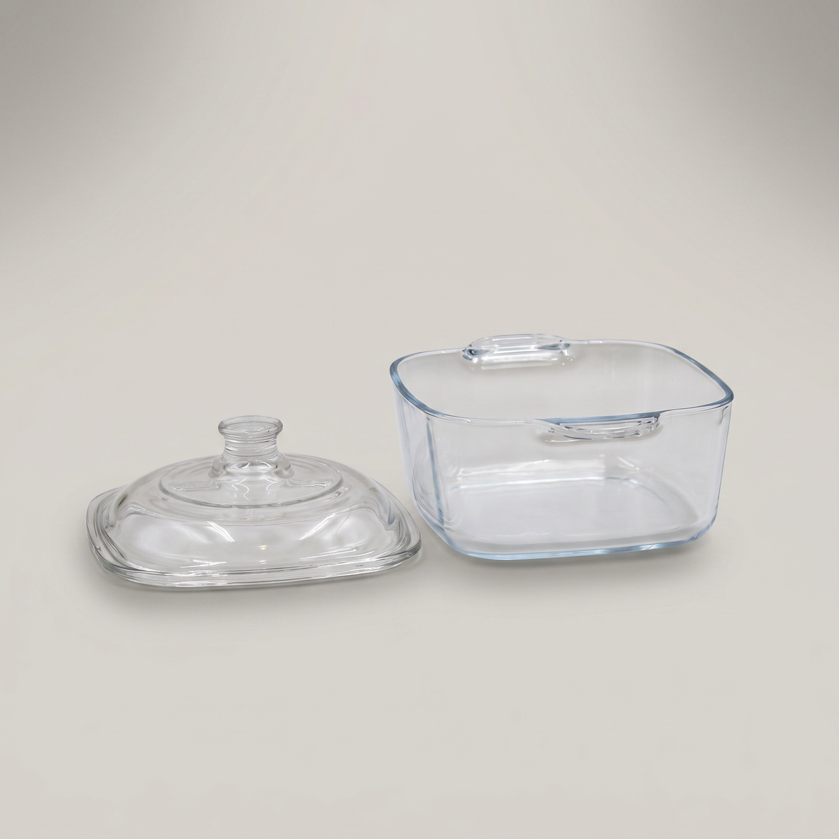 Clear Glass Food Container with Lid by Zodiya