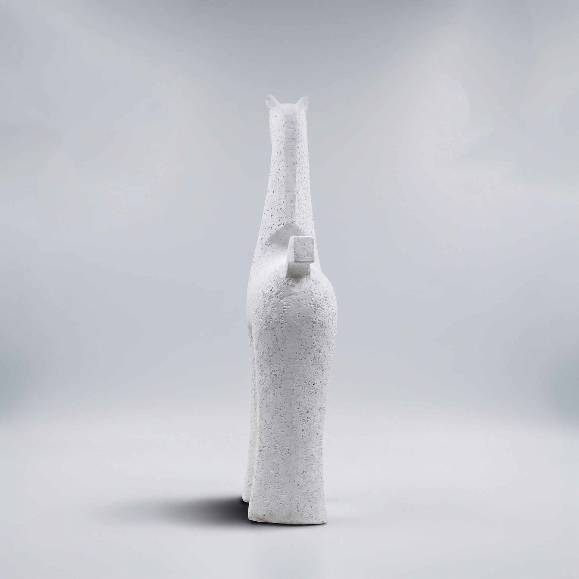 White Resin Giraffe Decor By Zodiya-4