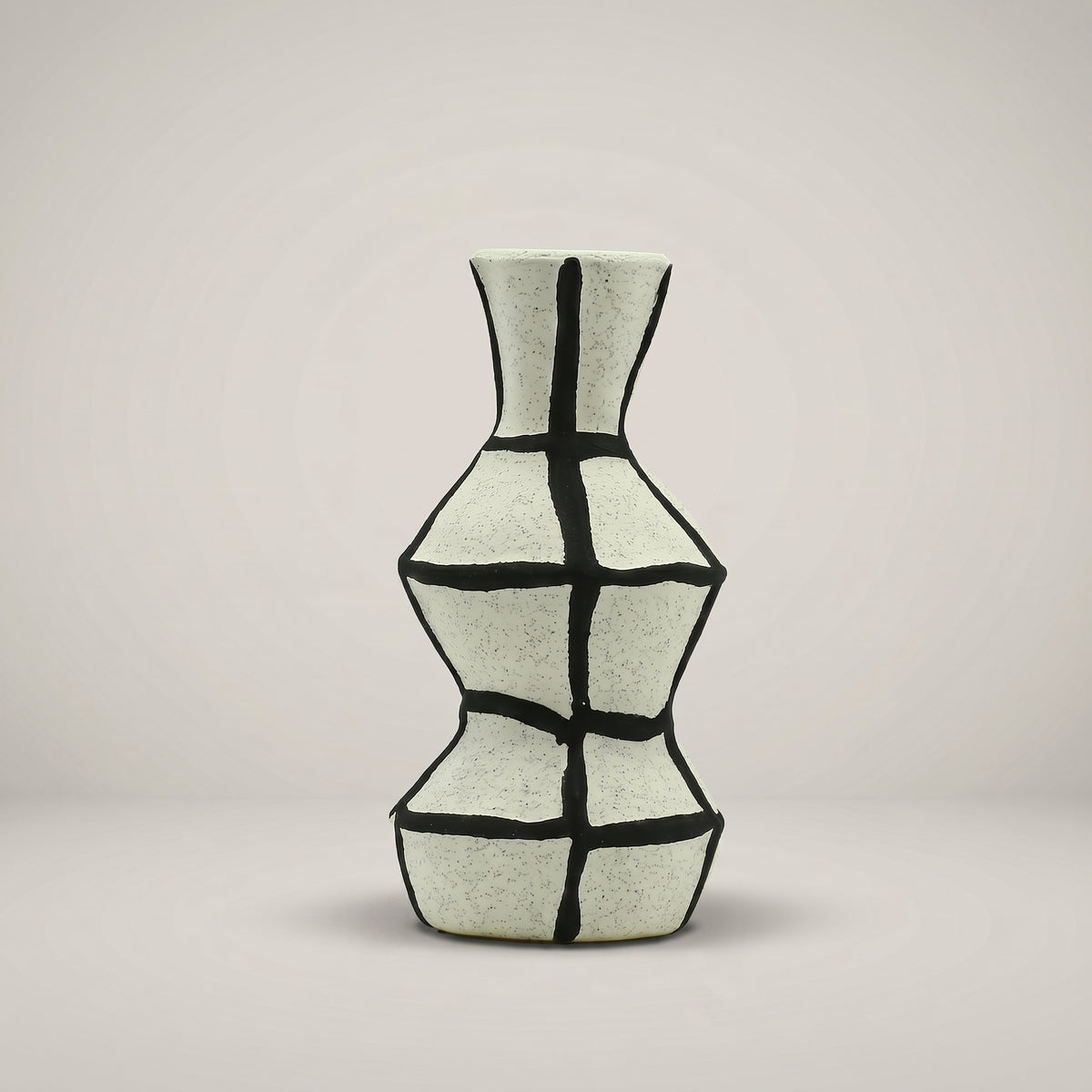 Ceramic Flower Vase (Black,white) By Zodiya